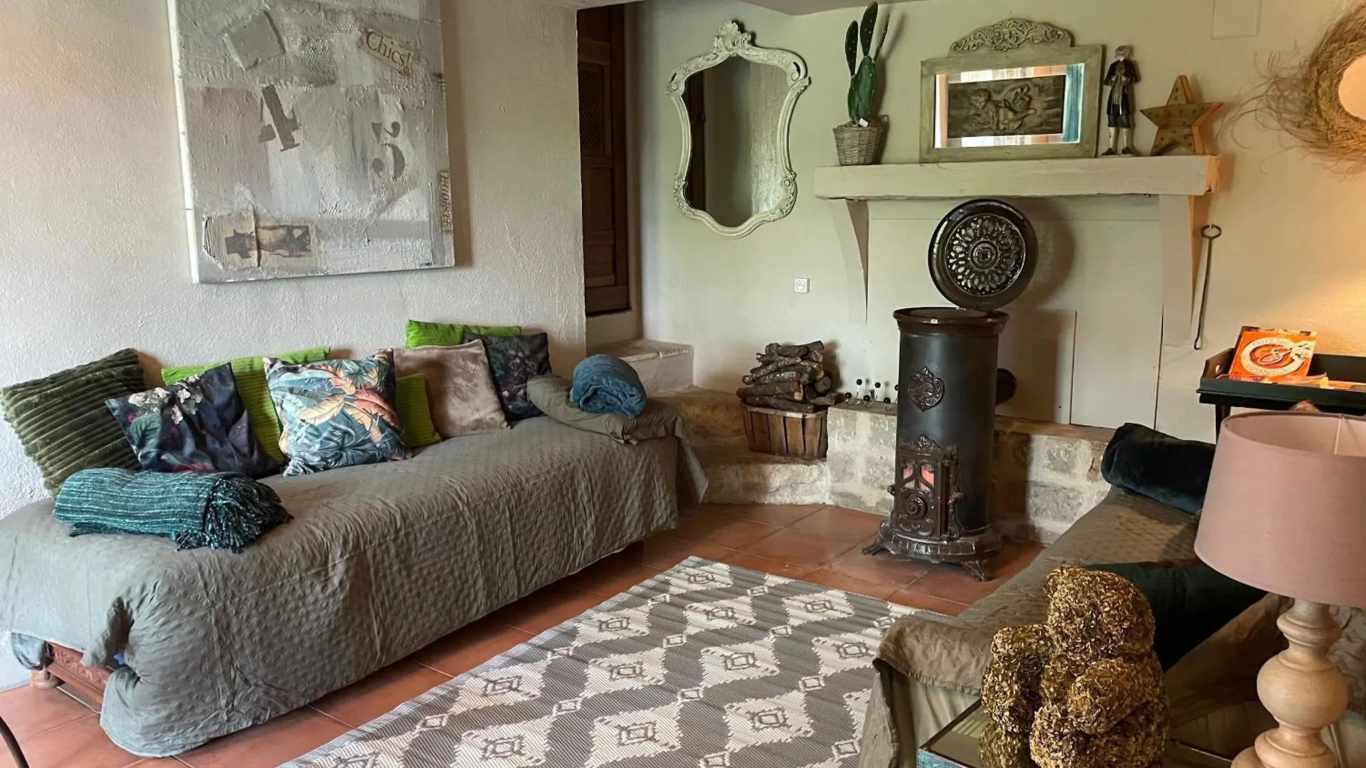Séjour chez l'habitant Appartement Chambre Familiale Avec Terrasse Aux Portes Du Verdon à Trigance